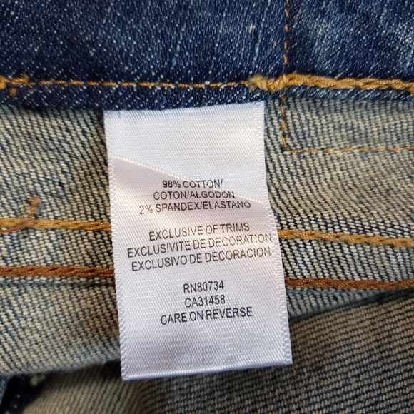 BCBGeneration NWT medium wash straight leg blue jeans size 32 - Picture 9 of 10